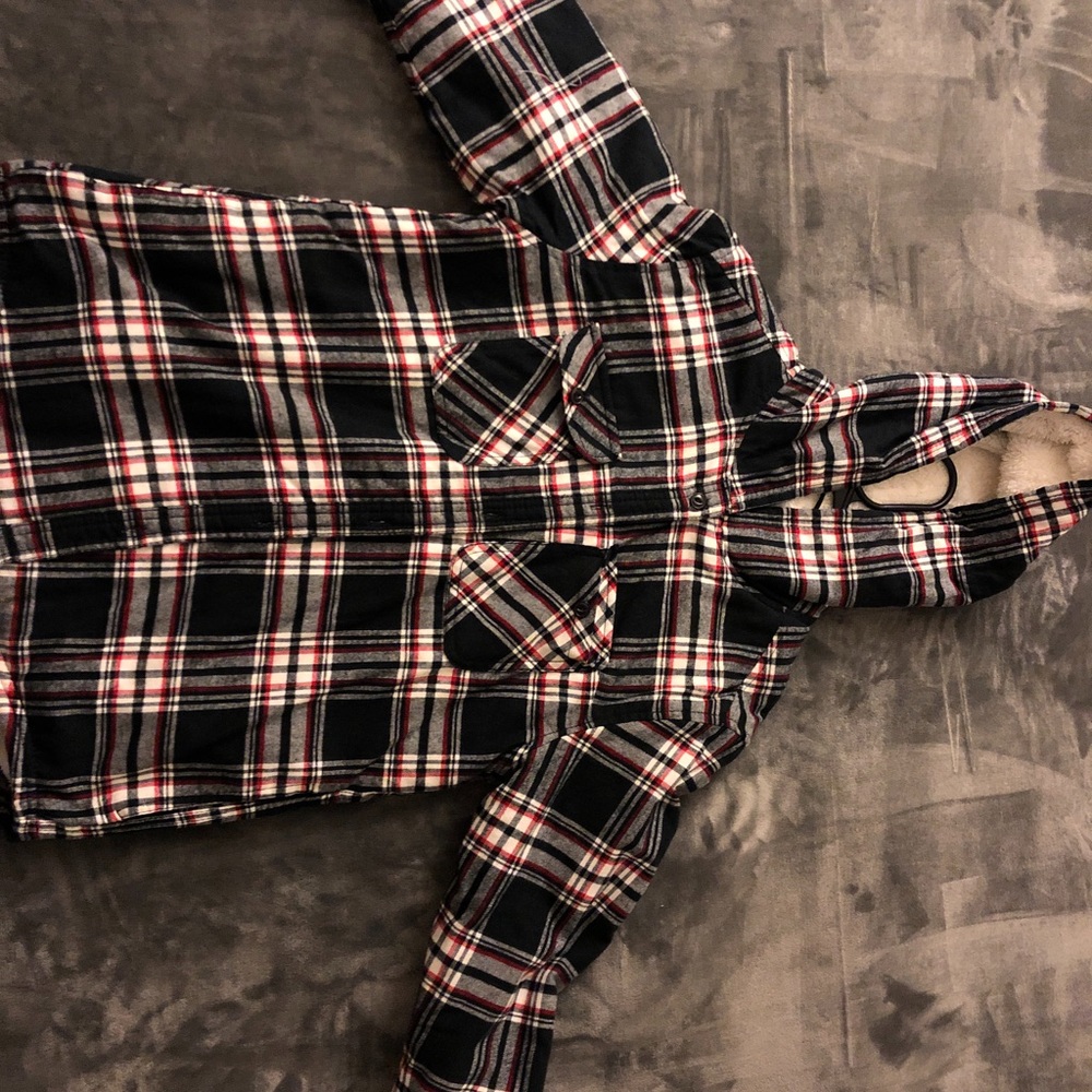 Boston Traders Sweater Size M